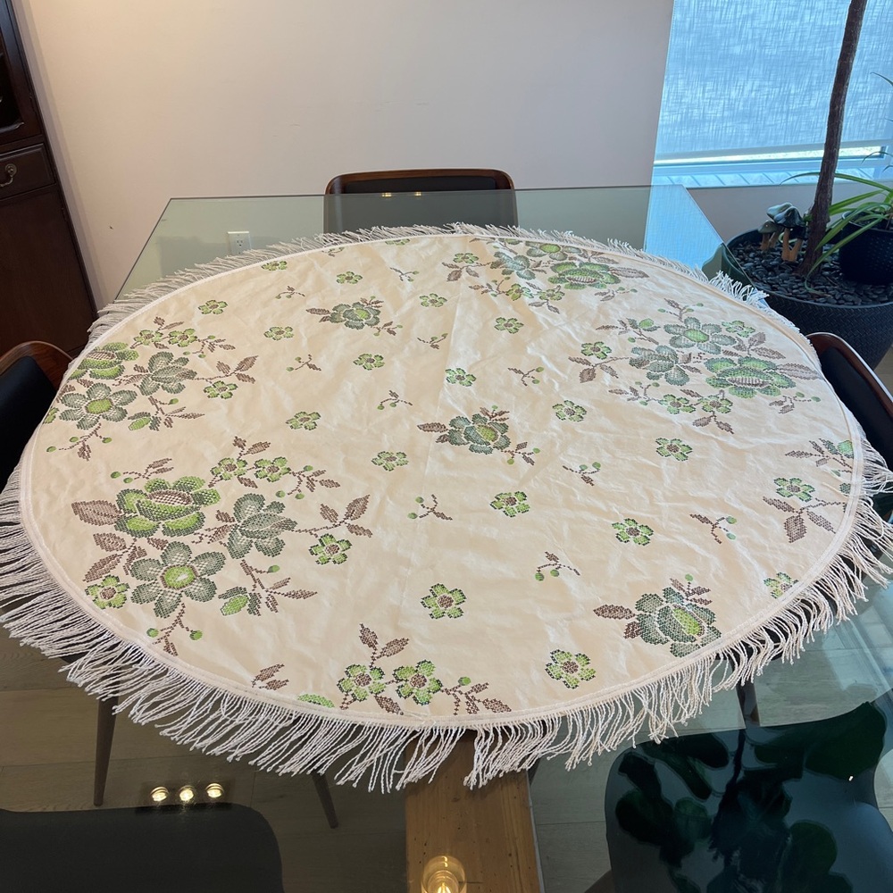 Vintage vinyl table covering with fringe and felt backing